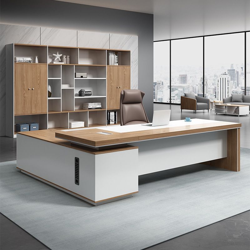 Office Furniture in Business Bay Dubai