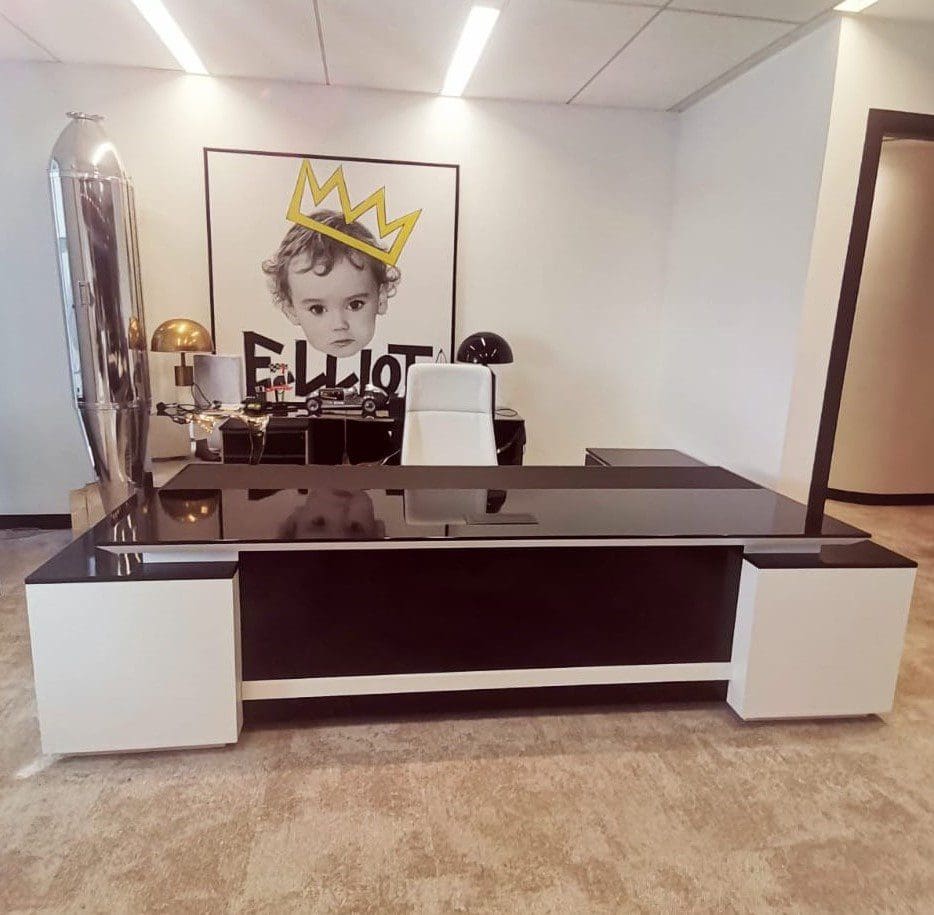 Executive Desk in Abu Dhabi