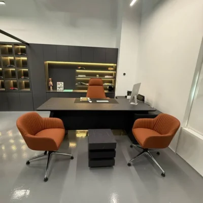 office furniture dubai